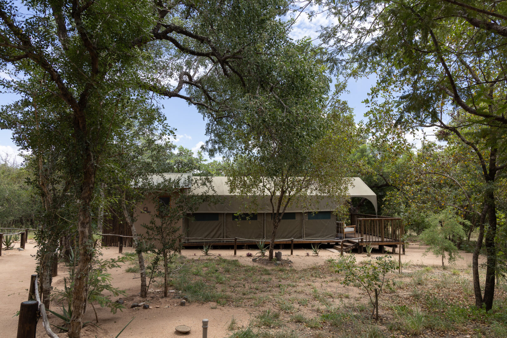 LangaLangaOutsideAreas 13